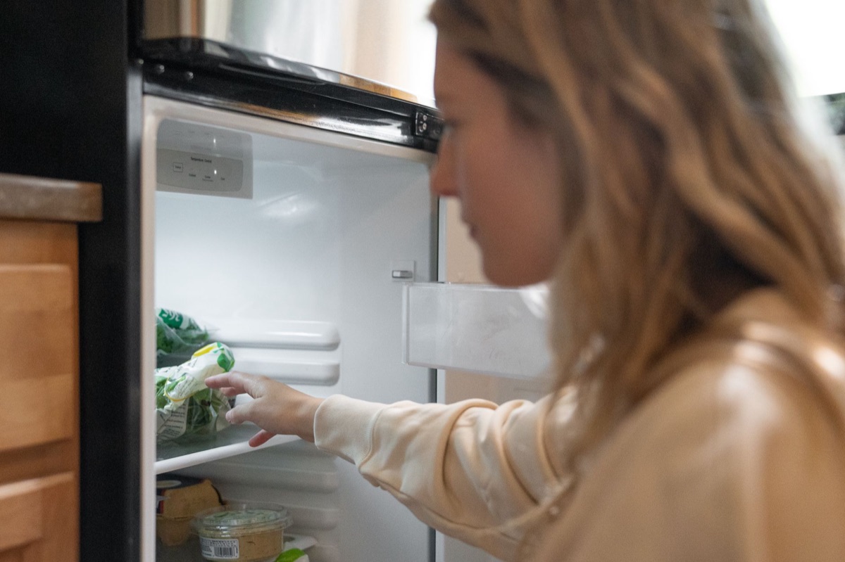 Gomma per coperchio frigorifero in vetrina di elettronica